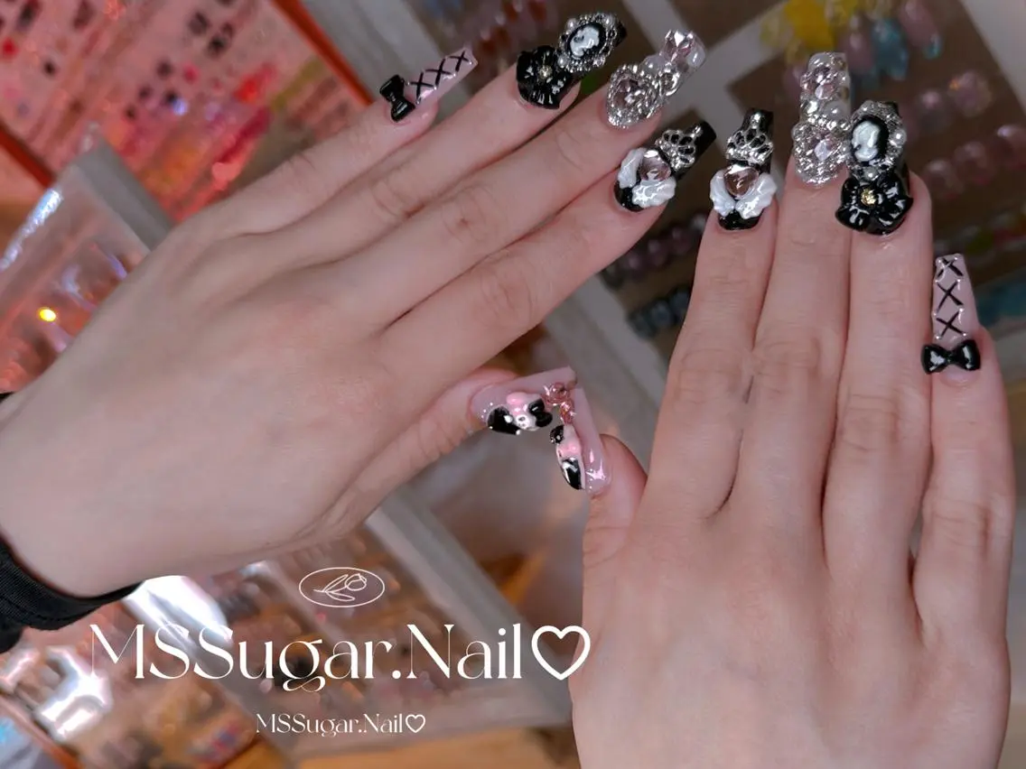 ネイル ハロウィン ロングネイル マグネットネイル スカルプネイル ネイルチップ MSSugar Nailのネイルデザイン