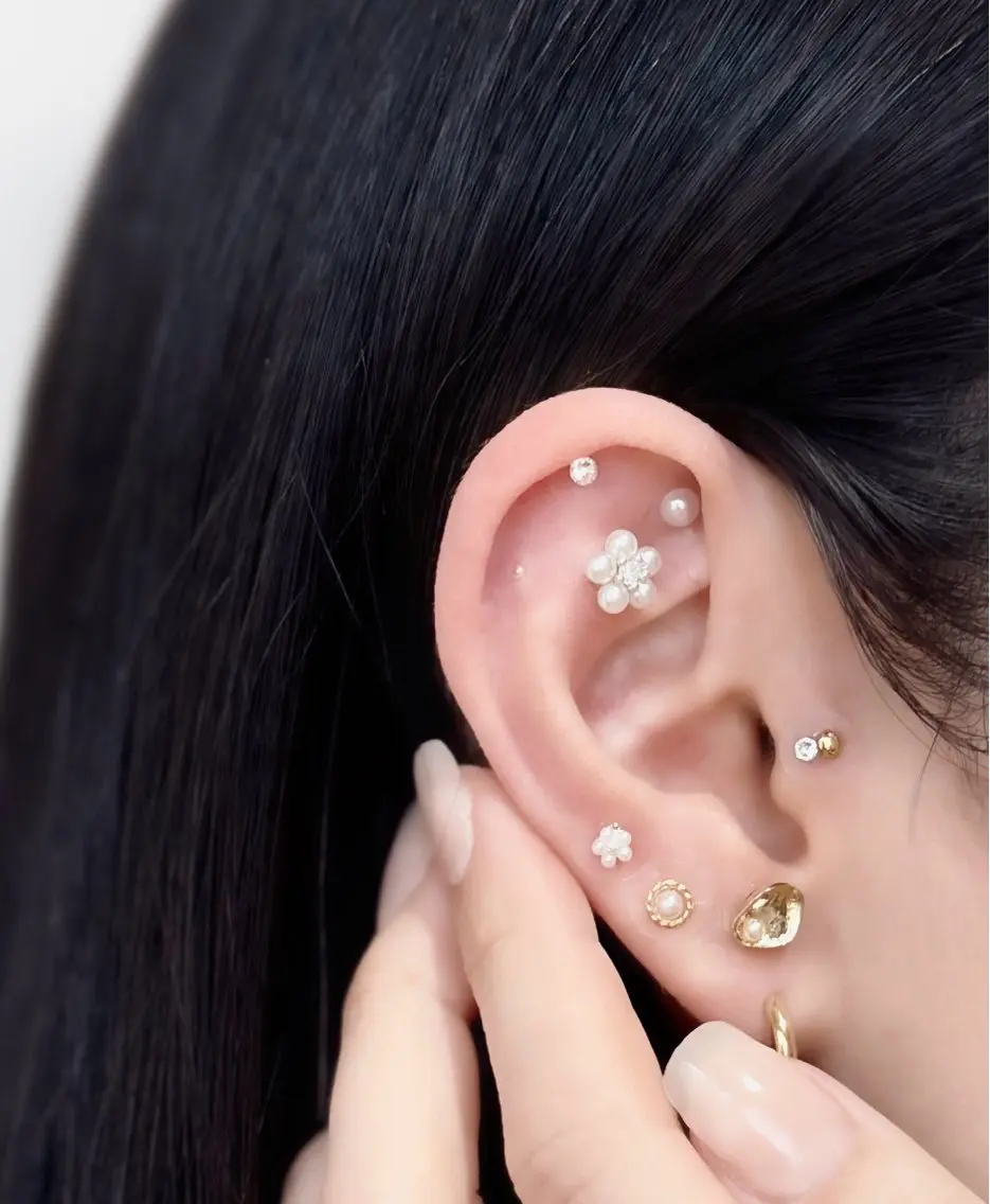 耳つぼジュエリー10粒👂🏻💎⟡.·の写真