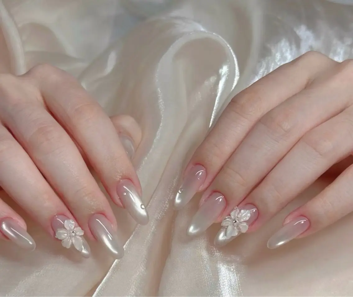 メンズ ネイル メンズ韓国風 オーロラネイル チークネイル 長さ出し フレンチネイル ハンドネイル ハンドケア NEW NAIL 池袋🔥🧲のネイルデザイン