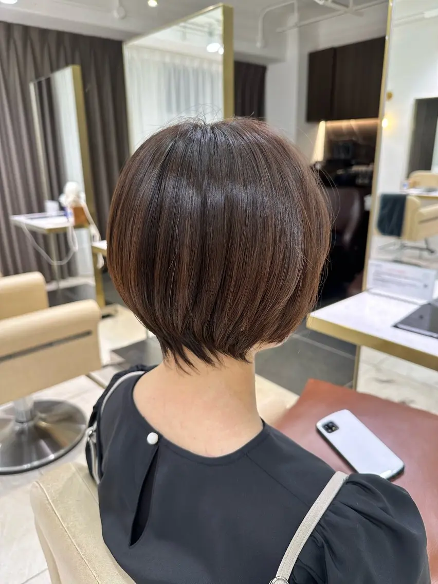 ショート レイヤー/ショート/ 山見陽のヘアスタイル