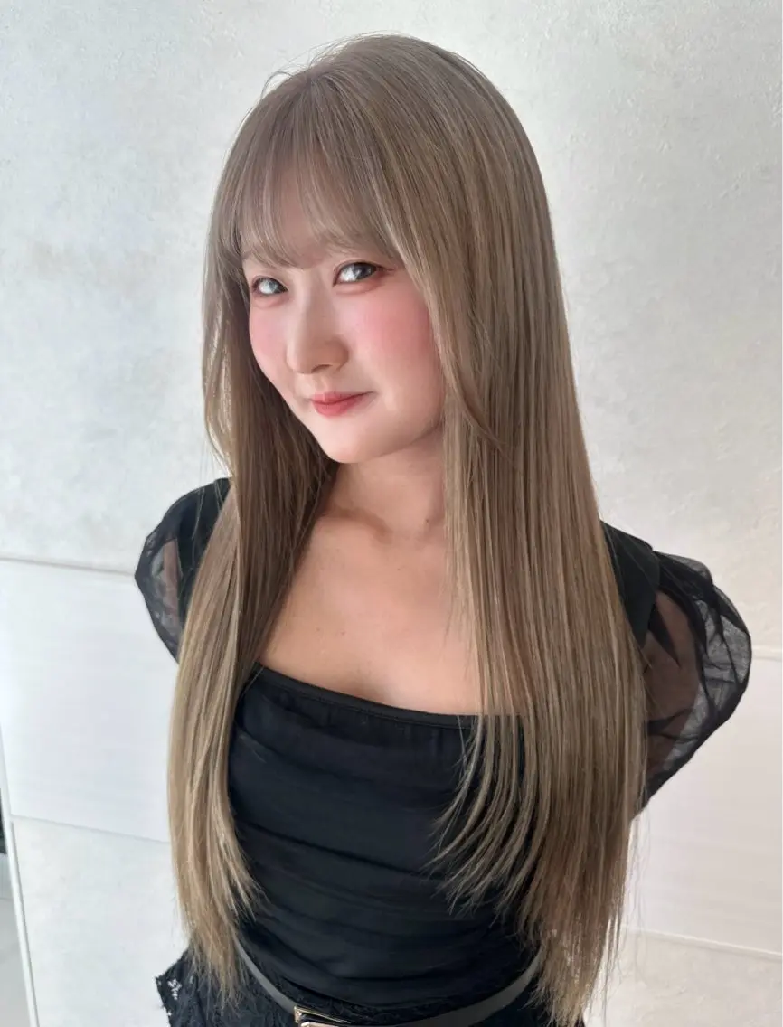 ロング カット ヘアカラー 明日空きあり🩷 layer🎀透明感のヘアスタイル