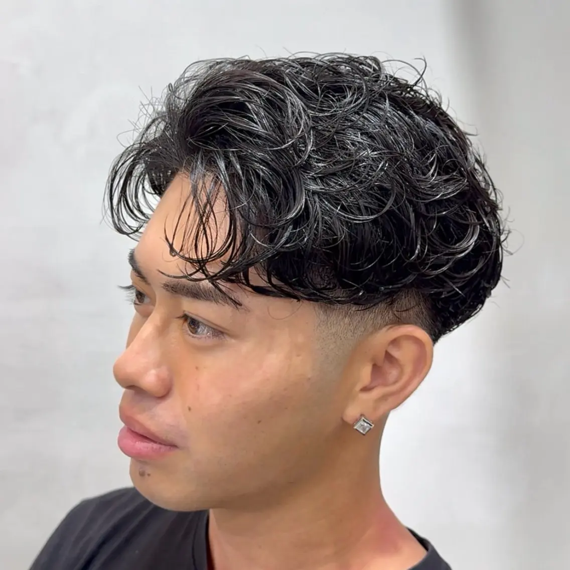 ショート パーマ メンズ フェードカット カット パーマ トリートメント fifth 一寸木 桂斗のヘアスタイル