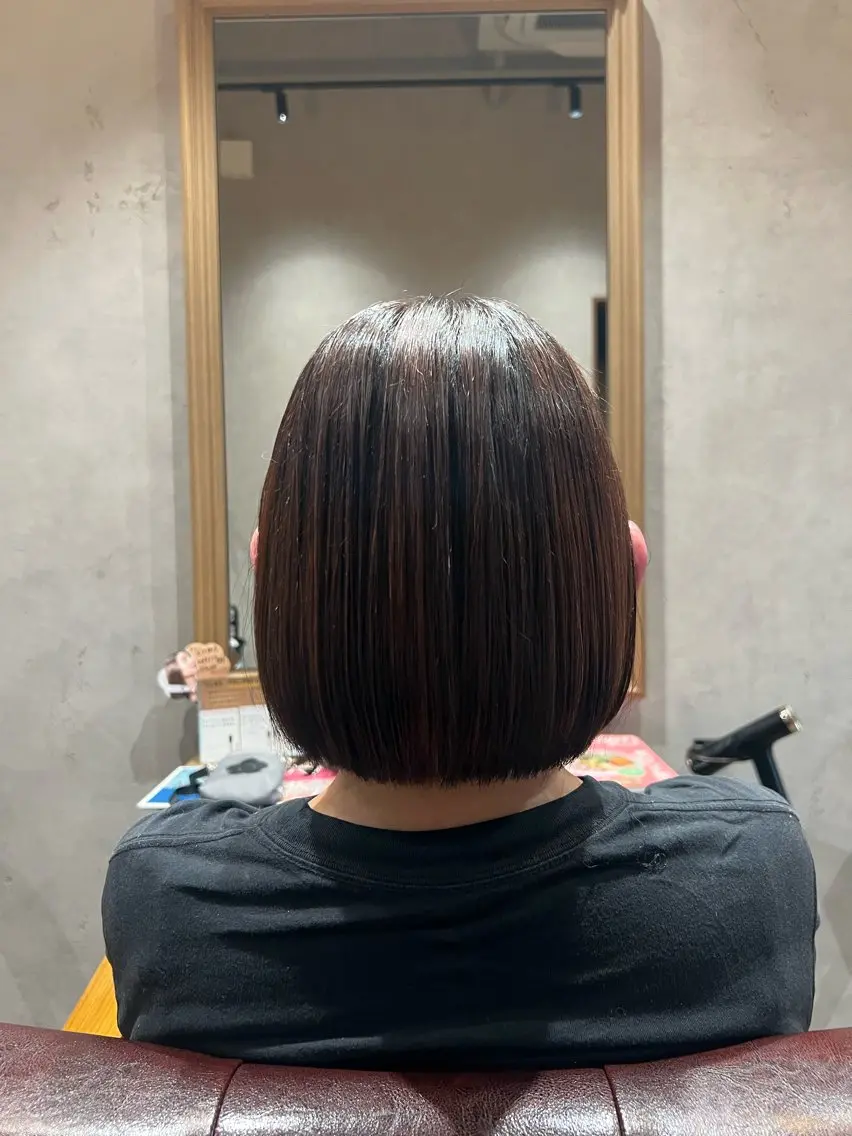 6月8日（月）10時or11時​〜​限定　レディースカット　3㎝以上切らせてくれる方✂︎の写真