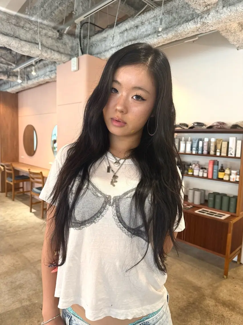 ロング カラー ヘアカラー Miyu .のヘアスタイル