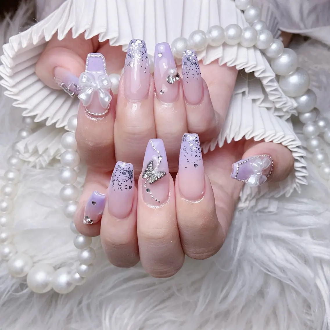 ネイル ハンドネイル 🍭Yun nail hyejin🌸のネイルデザイン