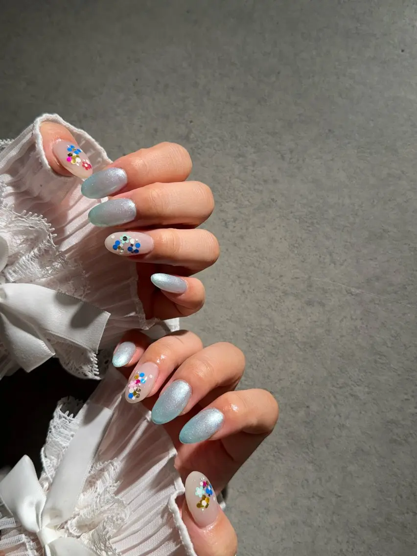 ネイル ハンドネイル I-nailロング /ワンホン/キラキラのネイルデザイン