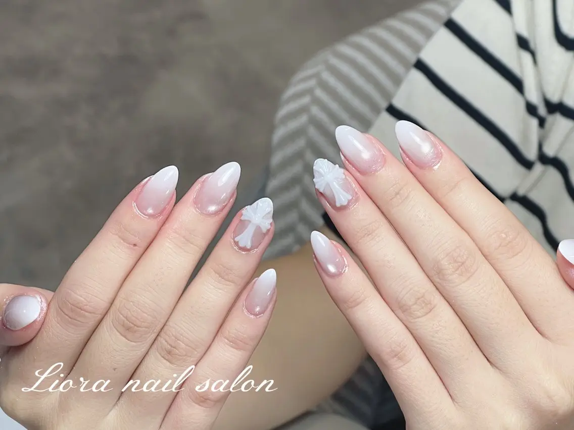 ネイル チークネイル フットネイル フレンチネイル ジェルネイル ガーリー ハンドネイル Liora nailのネイルデザイン