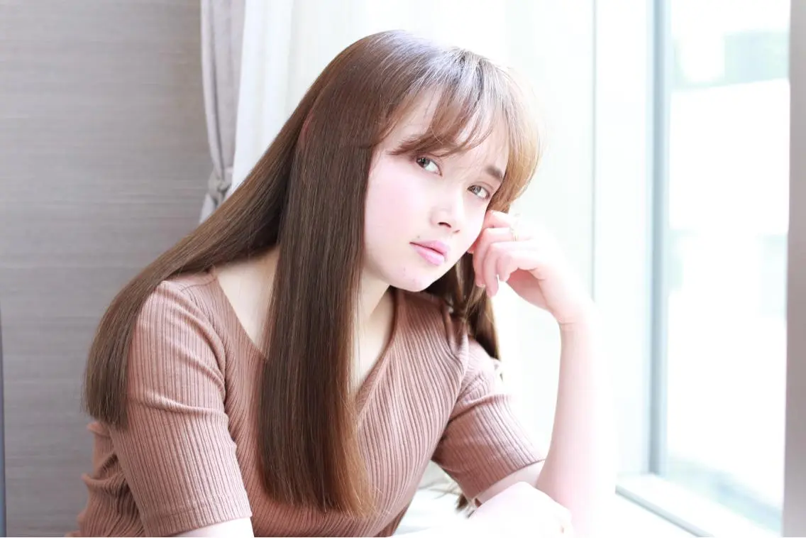 ロング カラー カット 縮毛矯正 💙美髪救世主💙 関華蓮のヘアスタイル