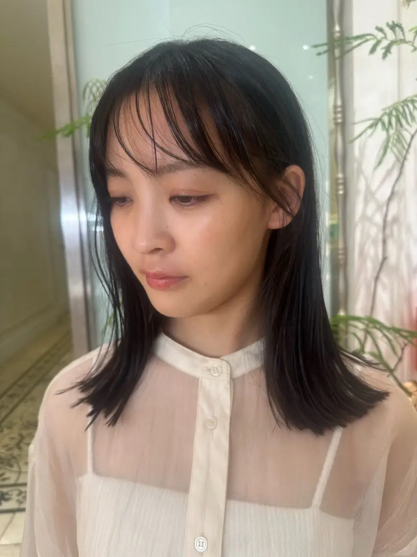 ミディアム 似合わせカット kakimoto arms 三笘 菜央のヘアスタイル