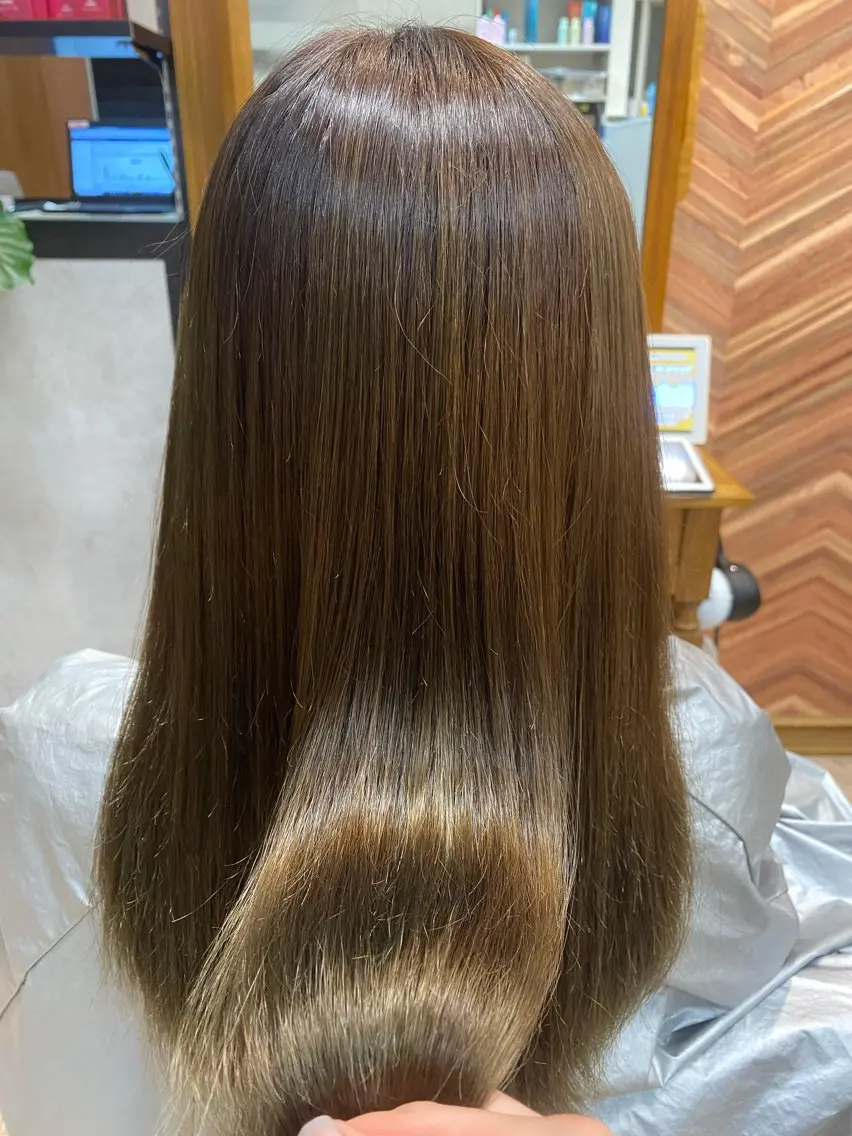 カラー オリーブカラー 黒澤 結花のヘアスタイル
