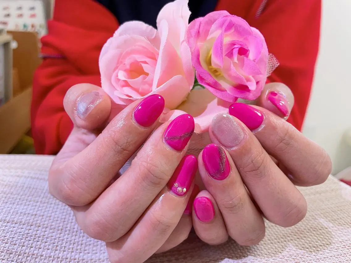 ネイル キラキラネイル ラメ(グリッター) ピンク 絢佳 nailのネイルデザイン