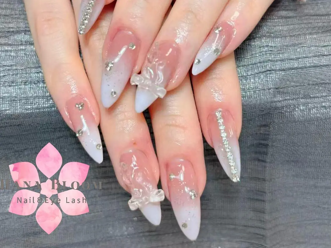 ネイル 長さ出し フレンチネイル ジェルネイル 韓国ネイル マグネットネイル Hana Bloom Nail 練習モデルのネイルデザイン