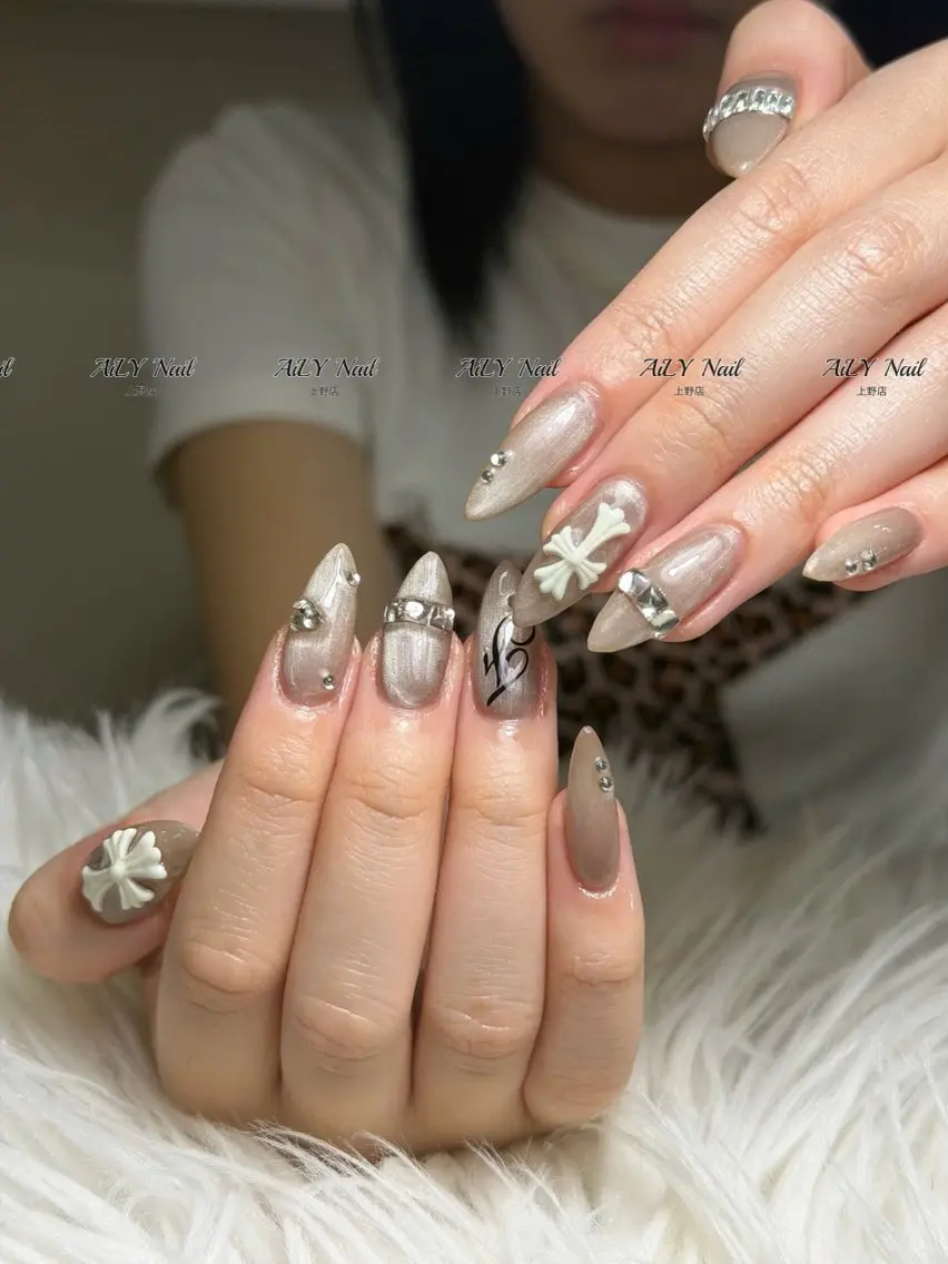 ネイル アートネイル ジェルネイル マグネットネイル ニュアンスネイル シンプルネイル ハンドネイル AiLy Nail 上野店のネイルデザイン