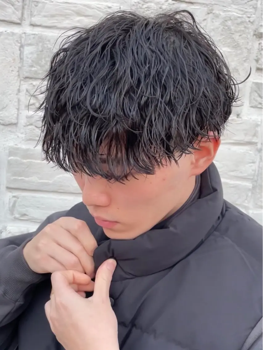 パーマ メンズ メンズパーマ 波巻きパーマ アタ ムのヘアスタイル