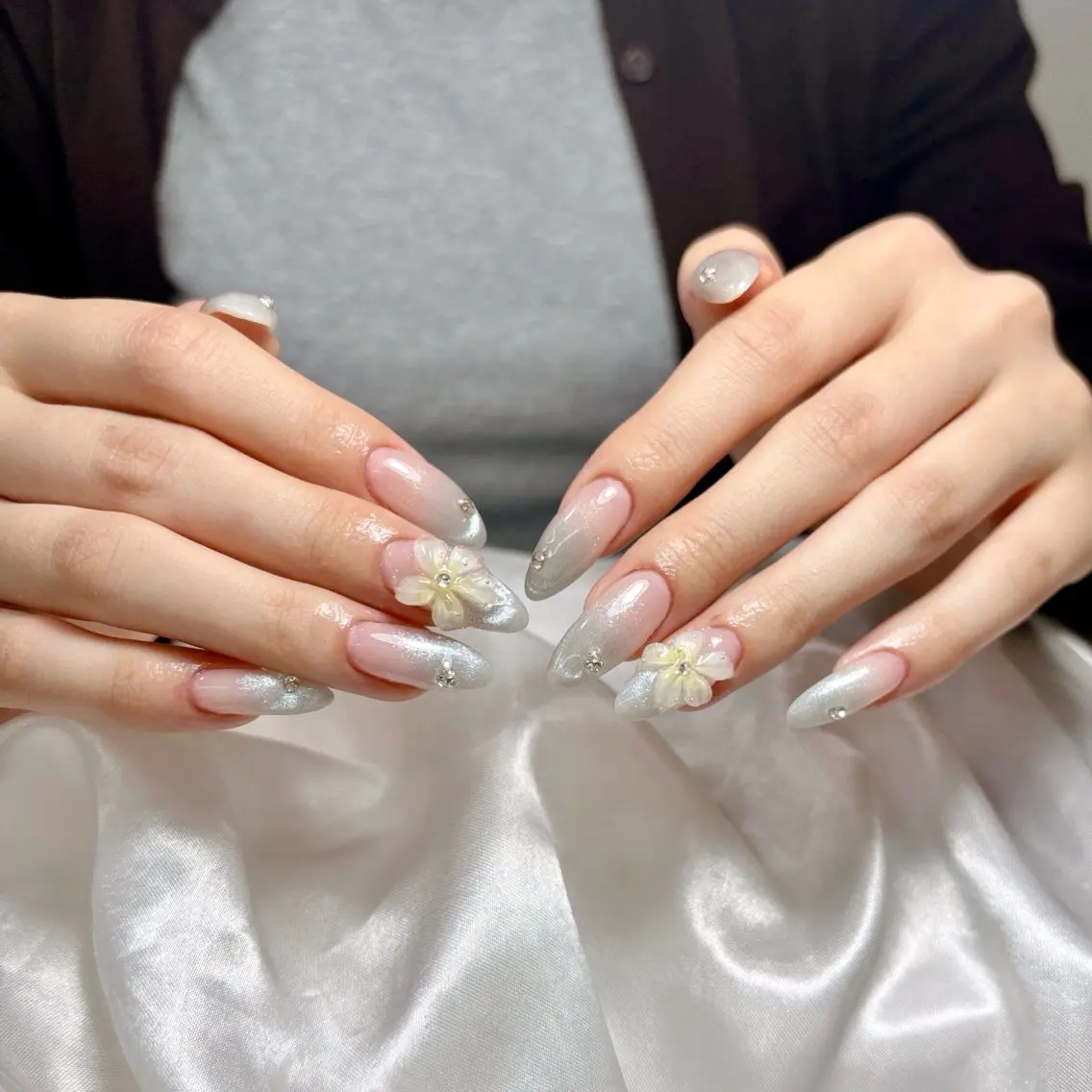 ネイル MOON nailsのネイルデザイン