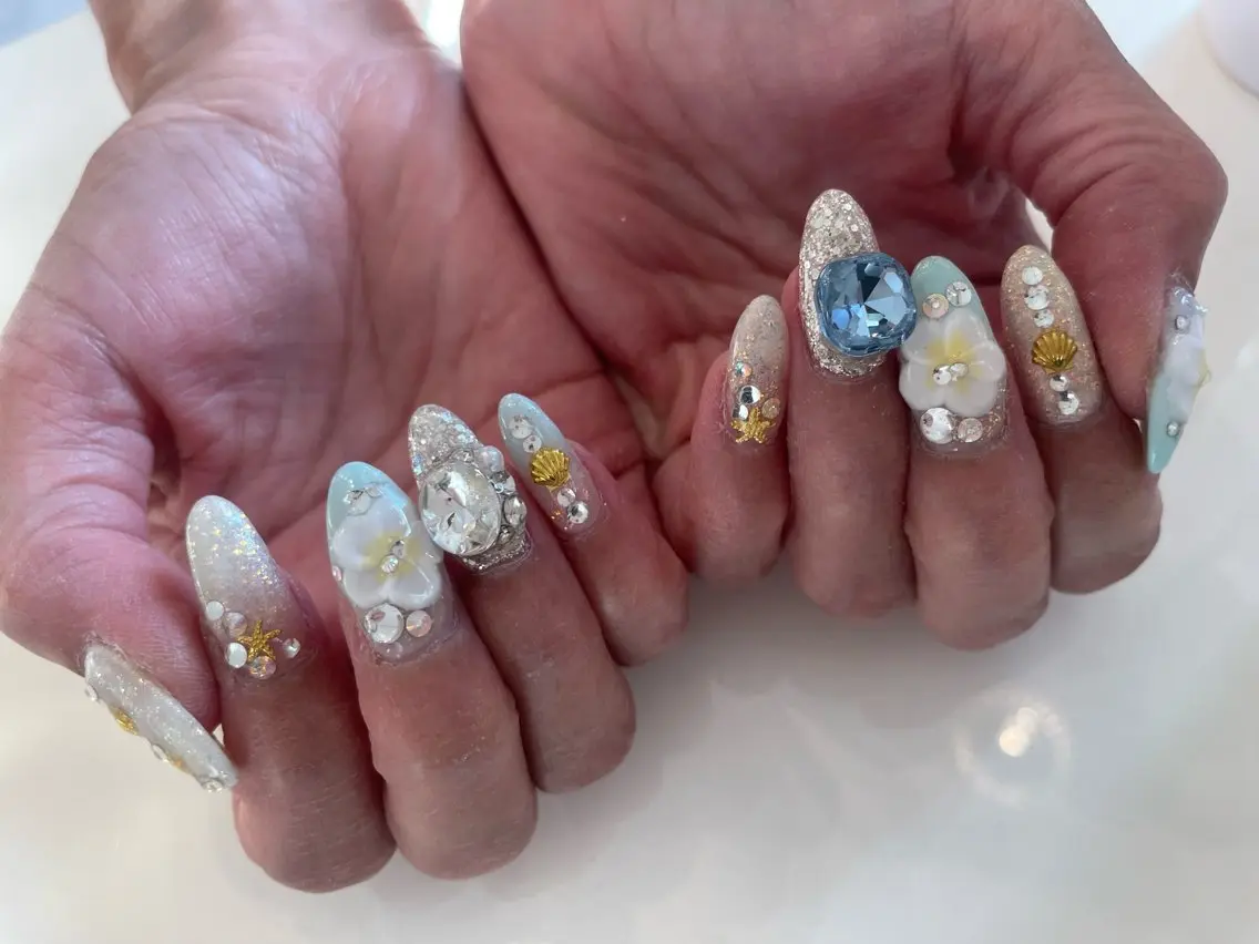 ネイル ♡ビジュール♡ NAIL &まつ毛のマツエク・マツパデザイン