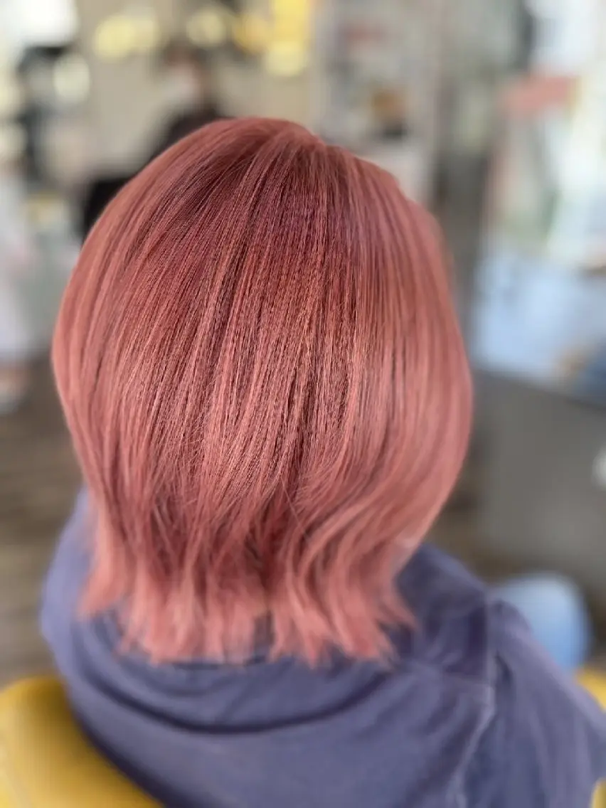 ショート カラー ダブルカラー ピンクカラー レッドカラー ナオ ヤのヘアスタイル