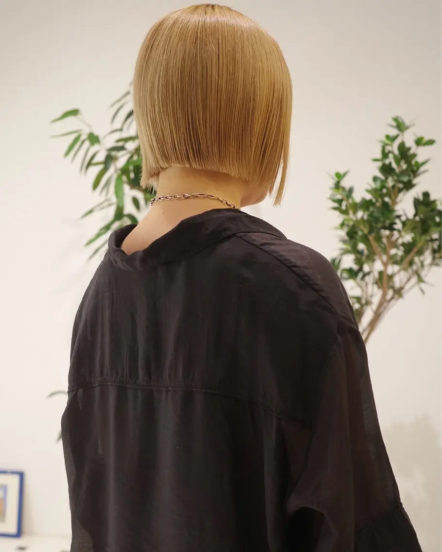 ブリーチ+カラー＋艶髪トリートメントの写真