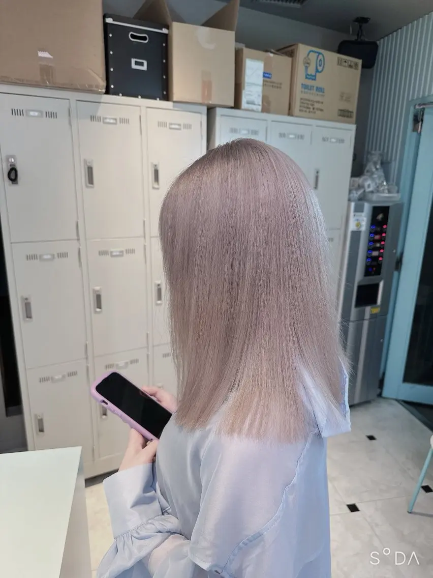 ロング カラー ヘアカラー 韓国風艶カラー🪽 yuuna🪽🍨のヘアスタイル
