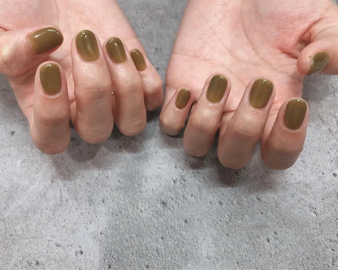 ネイル グリーン ハンドネイル saki_ nail heronのネイルデザイン