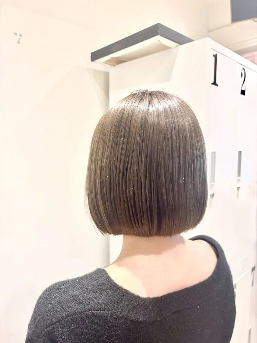 ショート カラー ヘアカラー トリートメント EIGHT新宿 新井彩斗のヘアスタイル