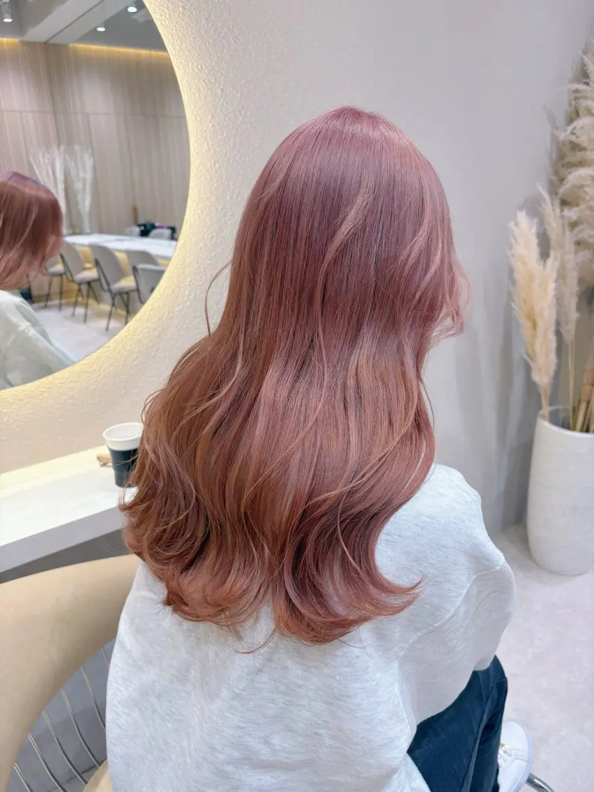 ロング ヘアカラー ブリーチ🌟レイヤー 🎠KANON🎡のヘアスタイル