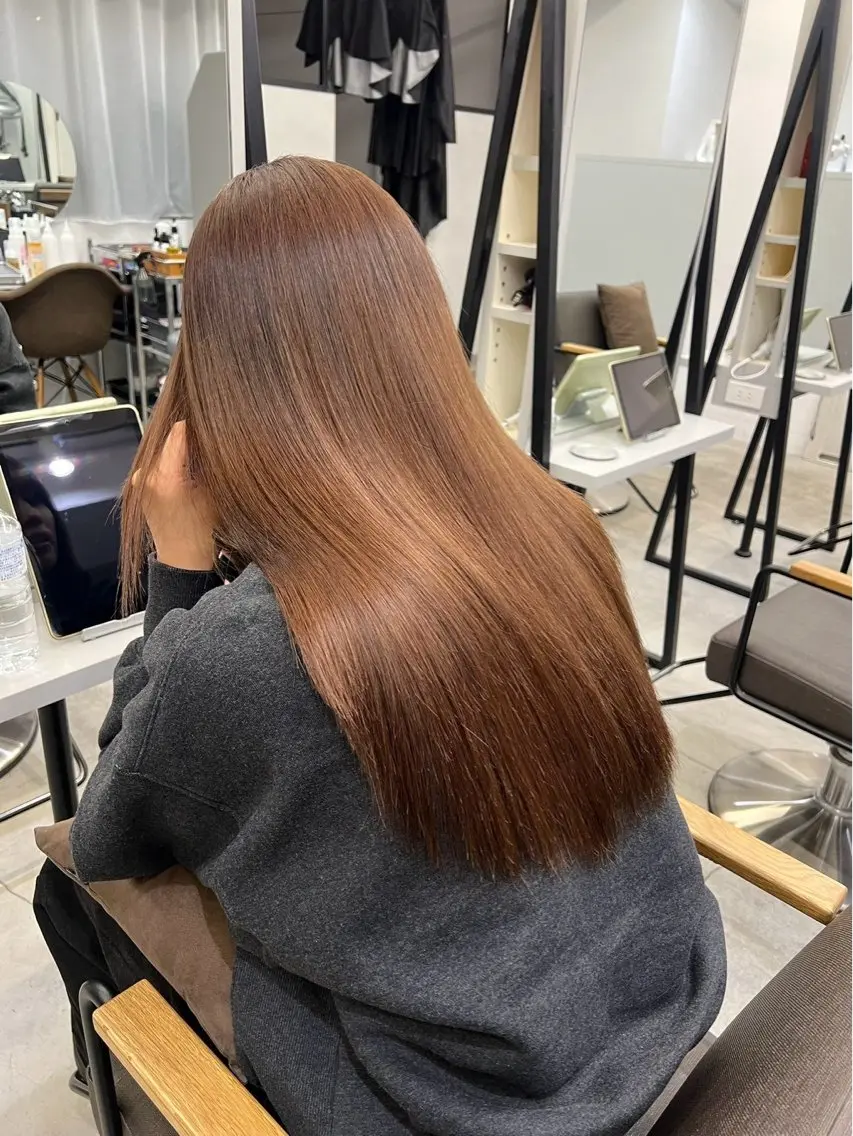 ロング パーマ 髪質改善 レイヤーカット 縮毛矯正 トリートメント 酸性ストレート 縮毛矯正 🍒モテ暖色カラー × うる艶✧ ゆなのヘアスタイル