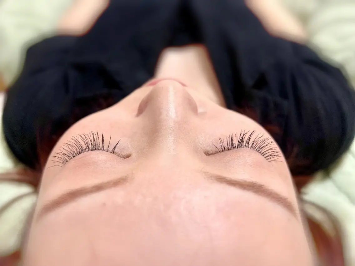 マツエク・マツパ フラットラッシュ yuki MARL eyelash栄のマツエク・マツパデザイン
