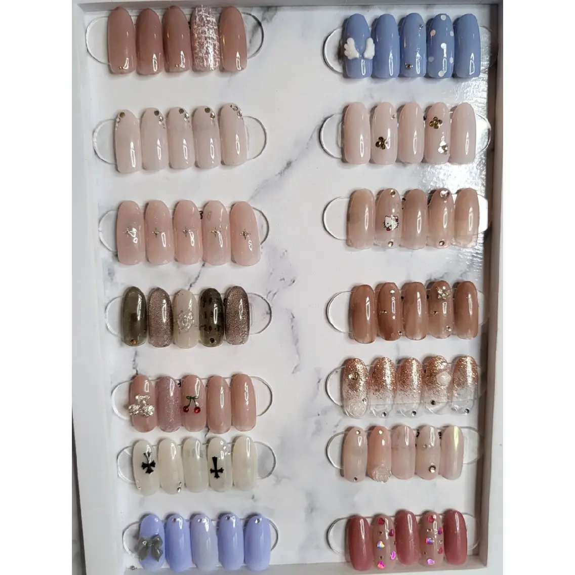 ネイル ease NAILSALONのネイルデザイン