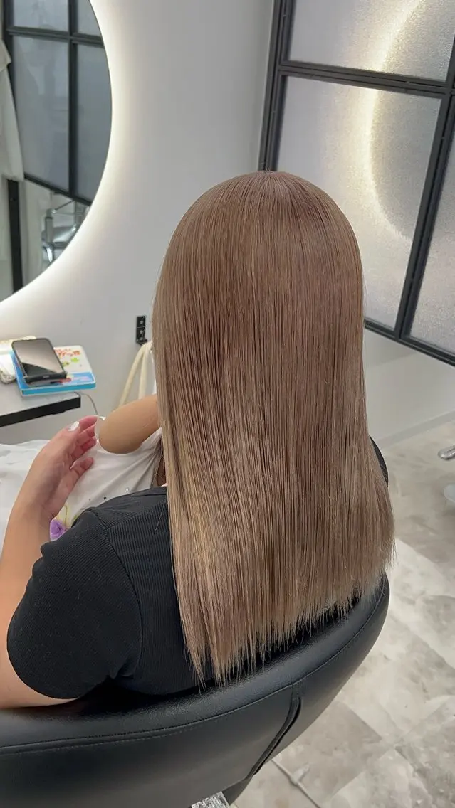 セミロング 悩み解決美容師 Futo✨のヘアスタイル