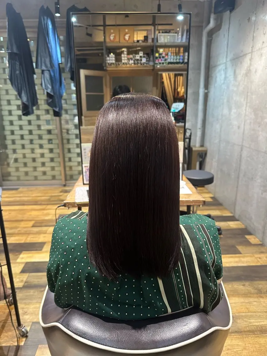 グレーカラー（白髪染め）+トリートメント　ミディアムヘアの写真