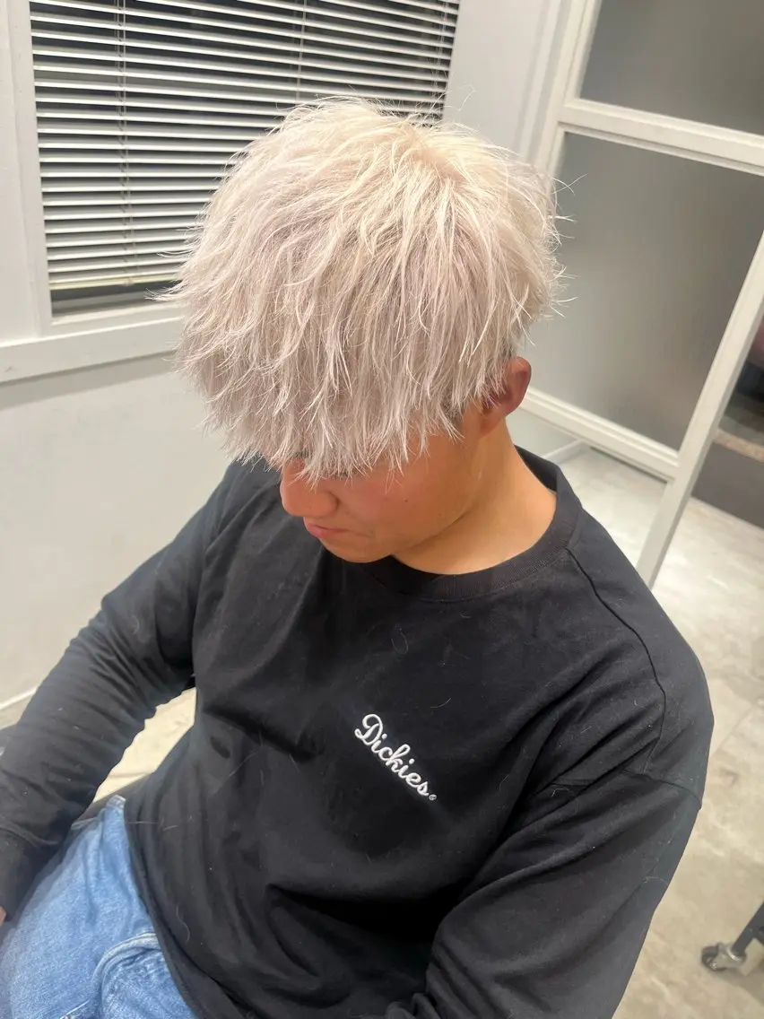 カラー メンズ メンズブリーチ ブリーチ 透明感カラー ダブルカラー 髪質改善 【ただの天才 🎨】のヘアスタイル