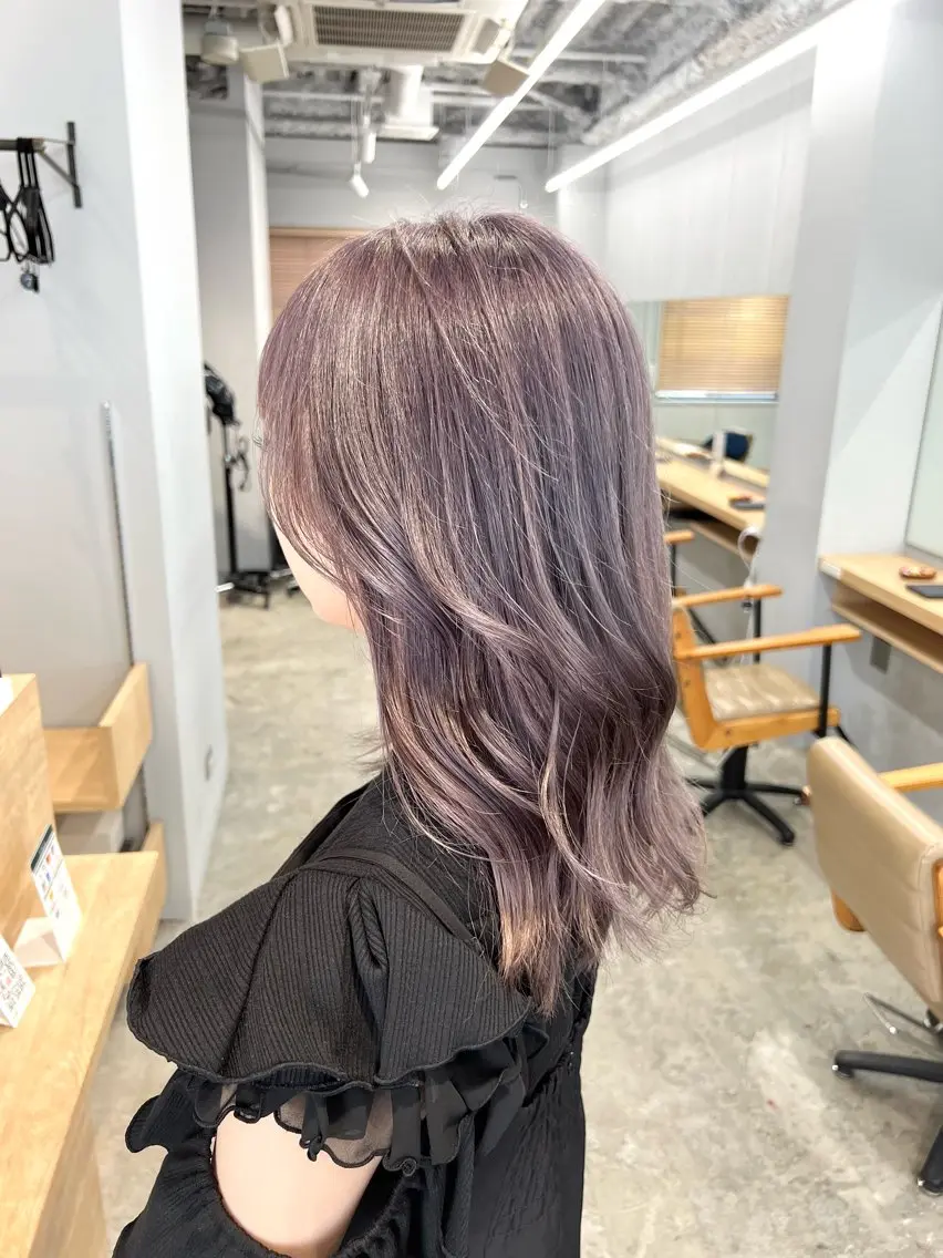 ミディアム カラー ラベンダーカラー ラベンダーグレー 代表 YUKI ☆のヘアスタイル
