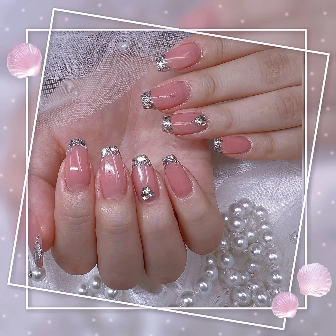 ネイル チークネイル フレンチネイル グラデーション マグネットネイル マグネットフレンチ ハンドネイル ハンドケア Chill Nailsalonのネイルデザイン