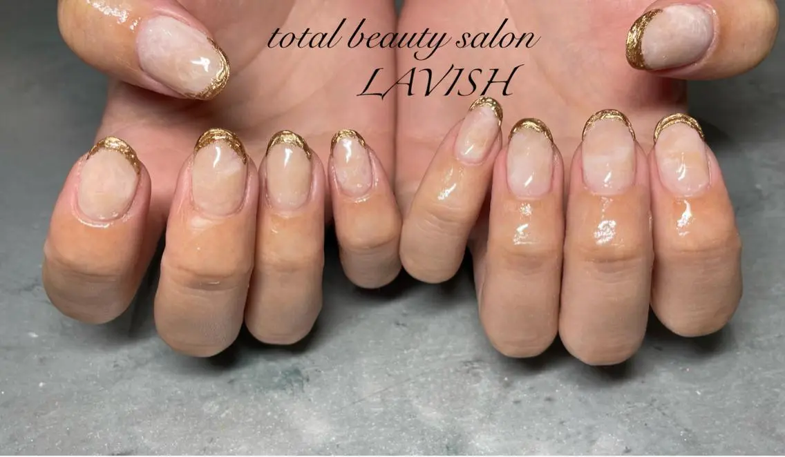 ネイル LAVISH 大和店 emi･:*+のネイルデザイン