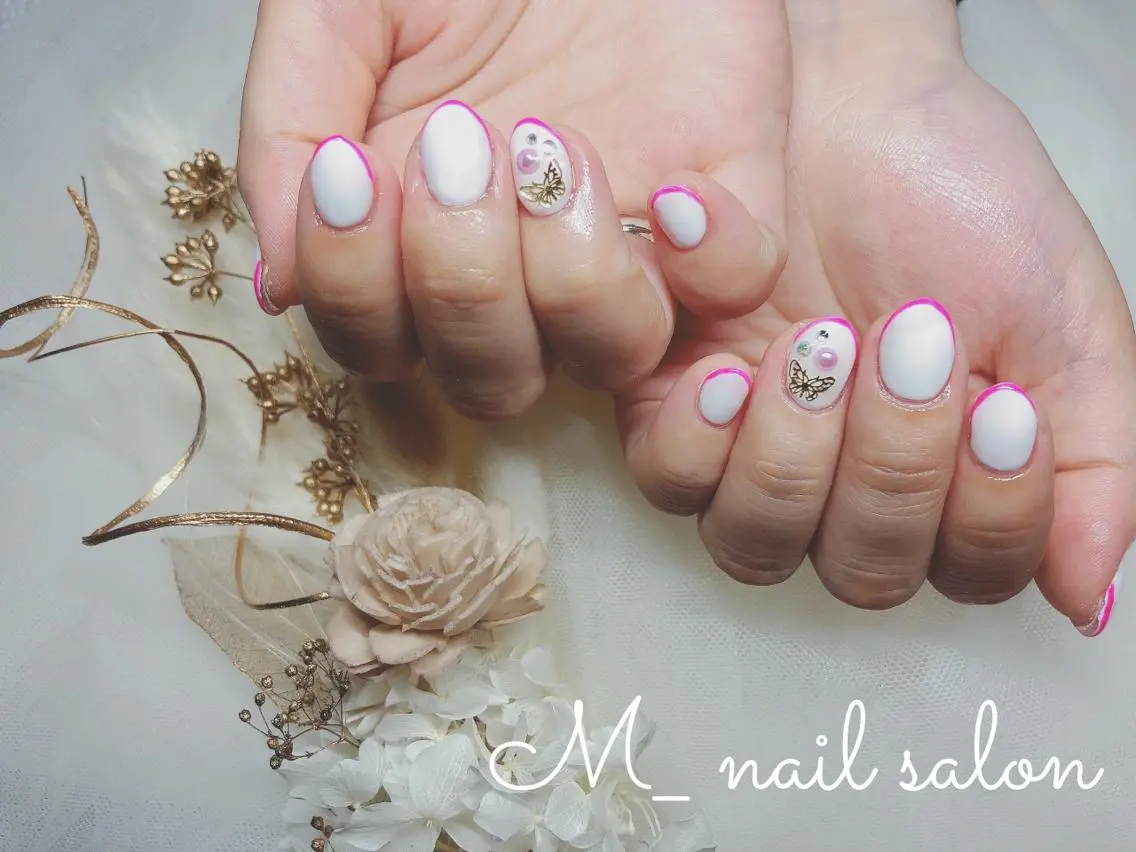 ネイル シンプルネイル M_ nail salonのネイルデザイン