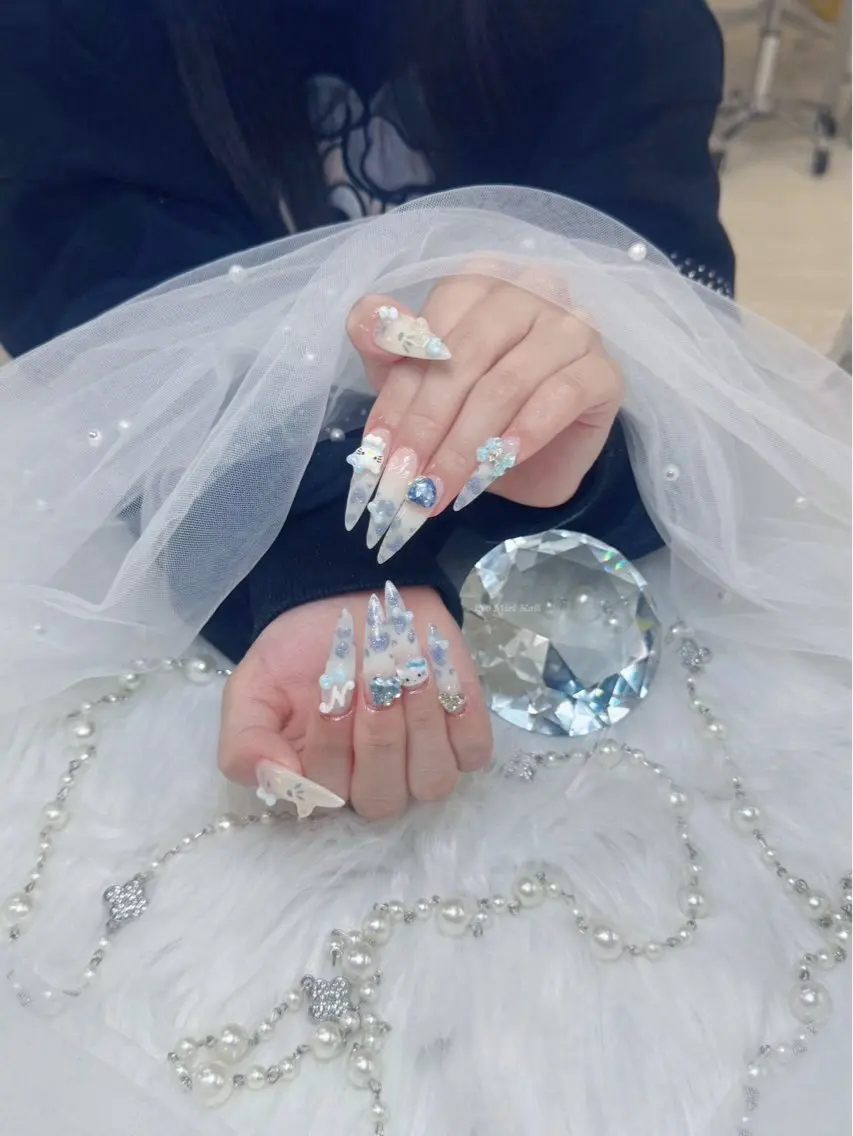 ネイル ハンドネイル HANA 長さだしのネイルデザイン