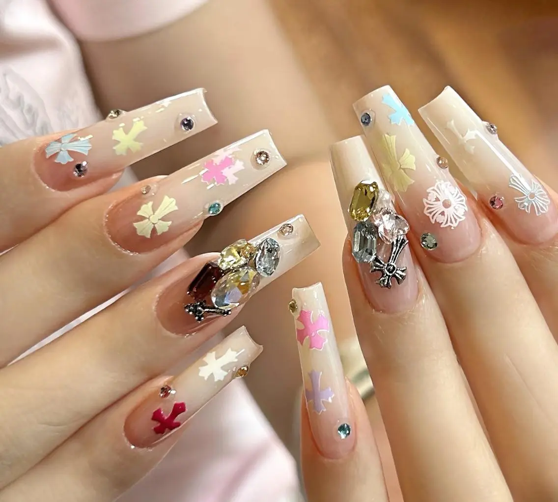 ネイル ハンドネイル ハンドケア 🍑 momo_nailのネイルデザイン