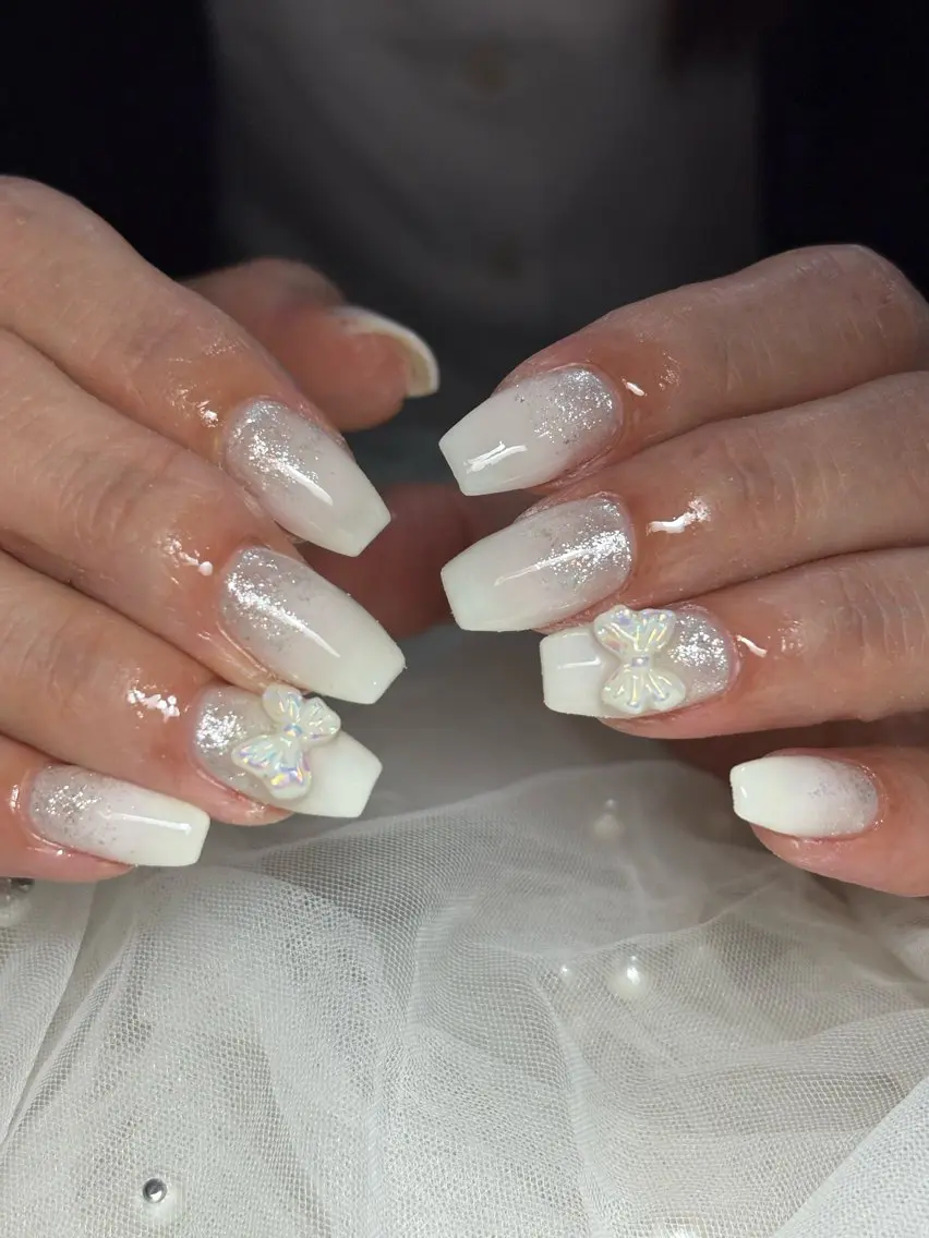 ネイル ハンドネイル フットネイル ✴︎ Delightのネイルデザイン