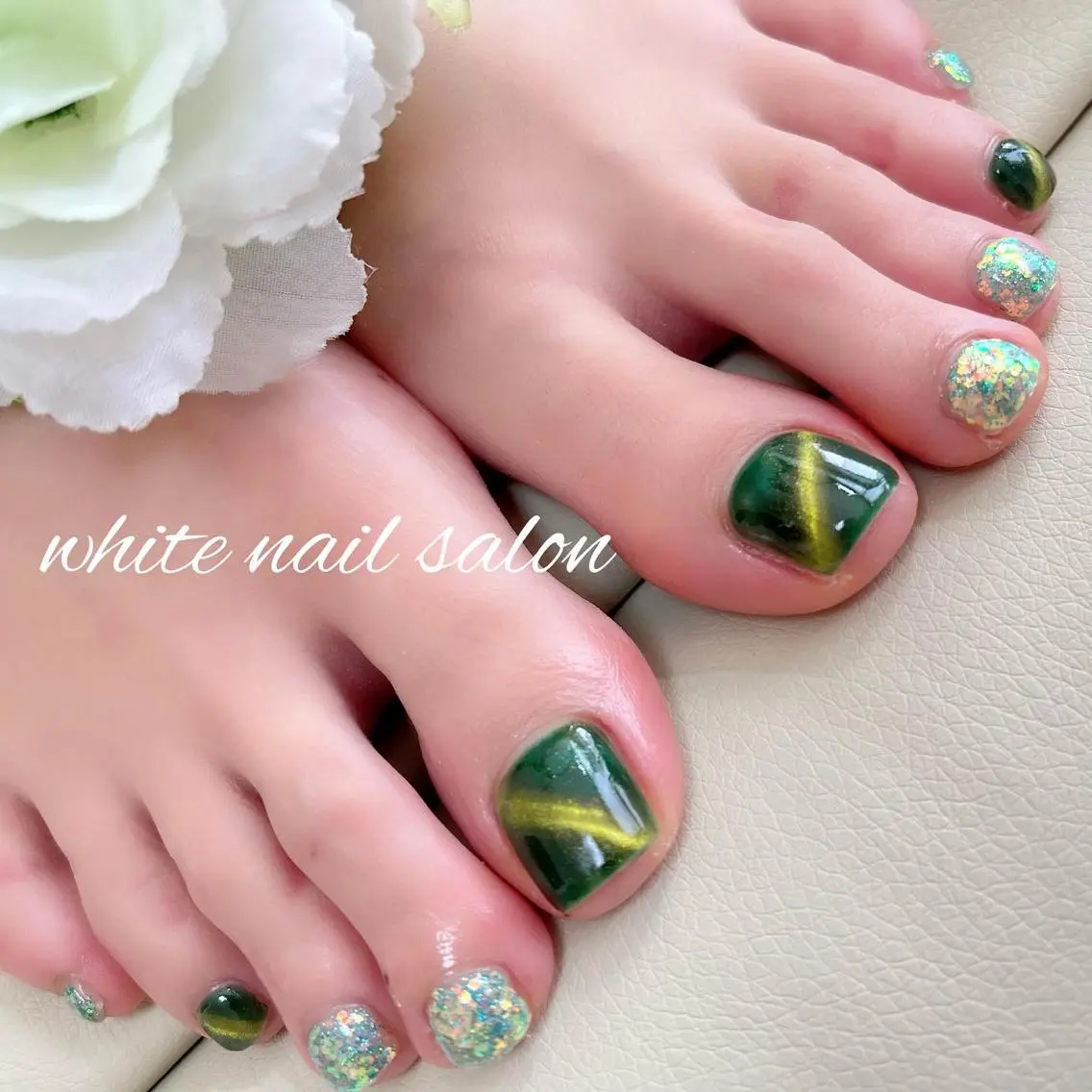 ネイル ジェルネイル ハードジェル ラメ(グリッター) 持ち込み ソフトジェル フットネイル white nail salonのネイルデザイン