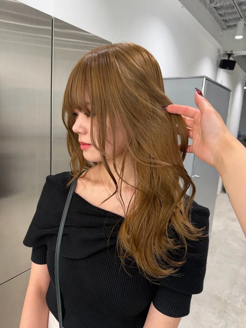 ロング カラー ベージュカラー ブリーチ ケアブリーチ ヘアカラー トリートメント 天神/大名 ハイトーン/エクステのヘアスタイル