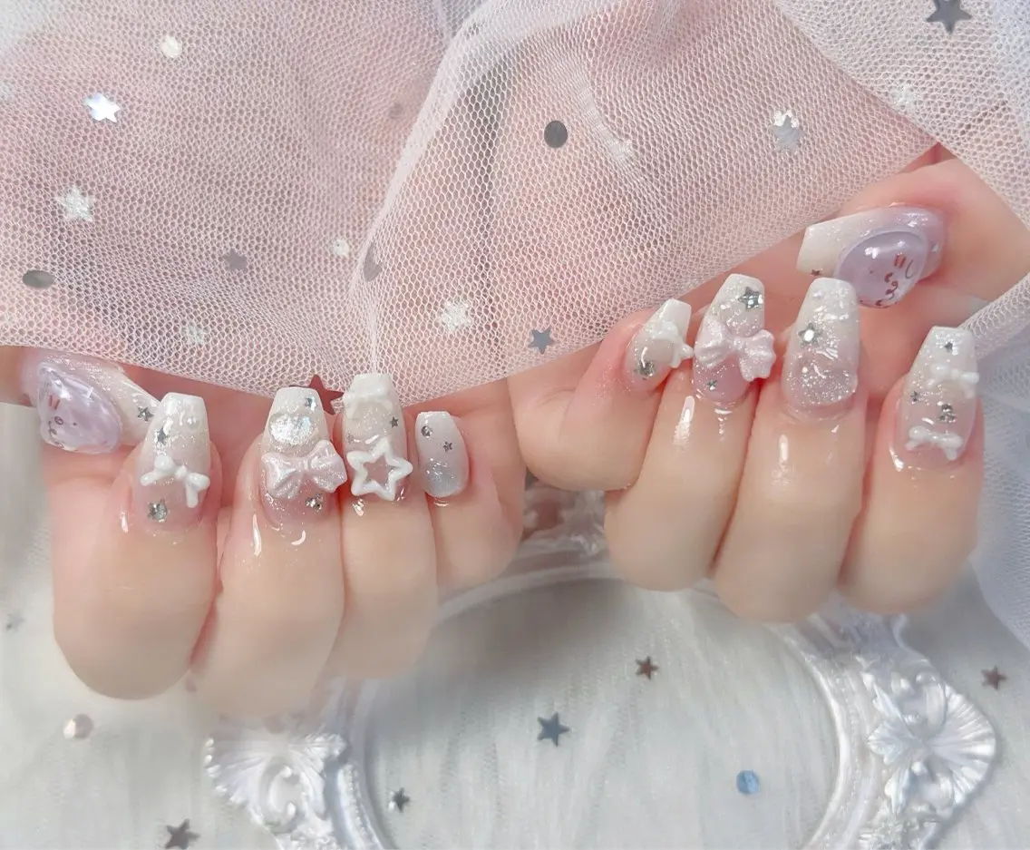 ネイル HIN NAILのネイルデザイン