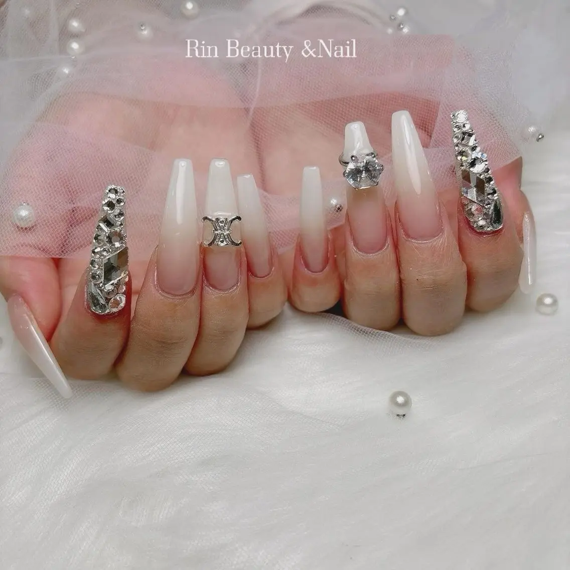 ネイル アートネイル フレンチネイル ジェルネイル 韓国ネイル ミラーネイル Rin Nail 新大久保店のネイルデザイン