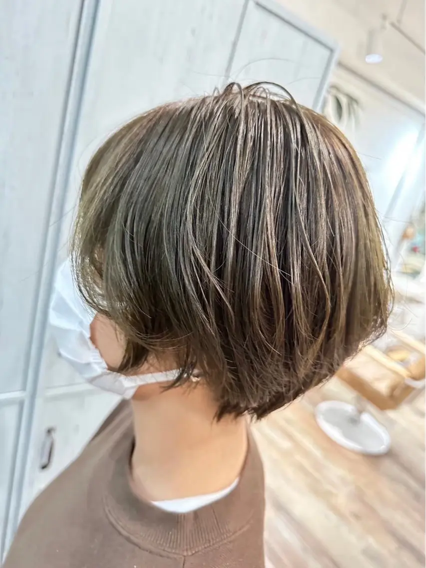 ショート カラー SAKI🎀 透明感カラーのヘアスタイル