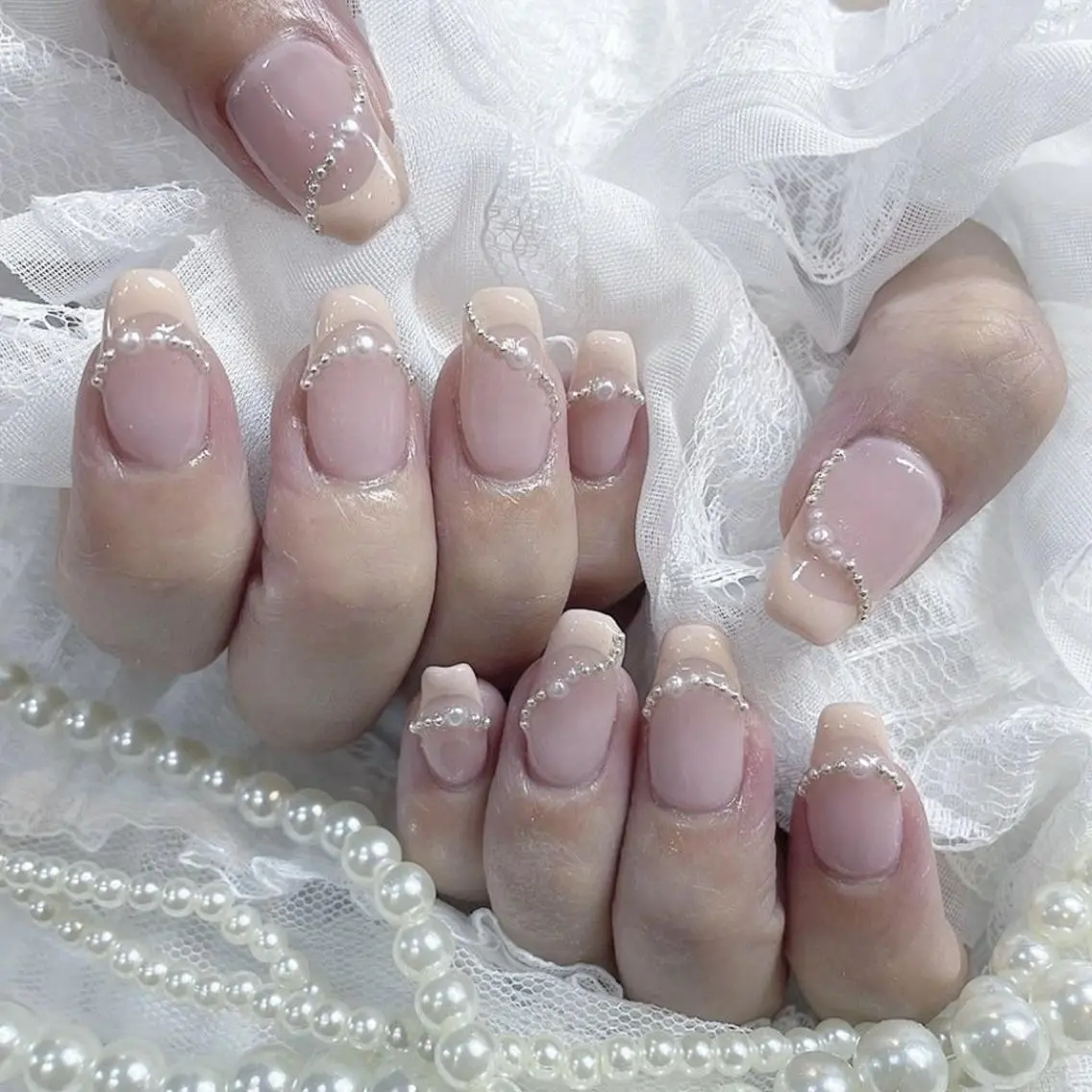 ネイル フレンチネイル ジェルネイル 韓国ネイル 持ち込み ワンカラーネイル ハンドネイル fiore nail 🦋のネイルデザイン