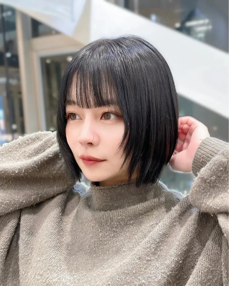 ミディアム ウルフカット/ ハッシュカット/山路のヘアスタイル