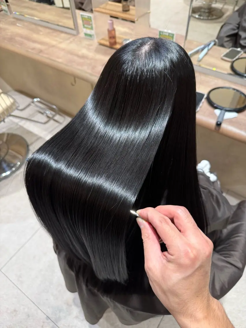 ロング カット 縮毛矯正 トリートメント 彼ウケ抜群🎀垢抜け 艶暗髪🪞一輝のヘアスタイル