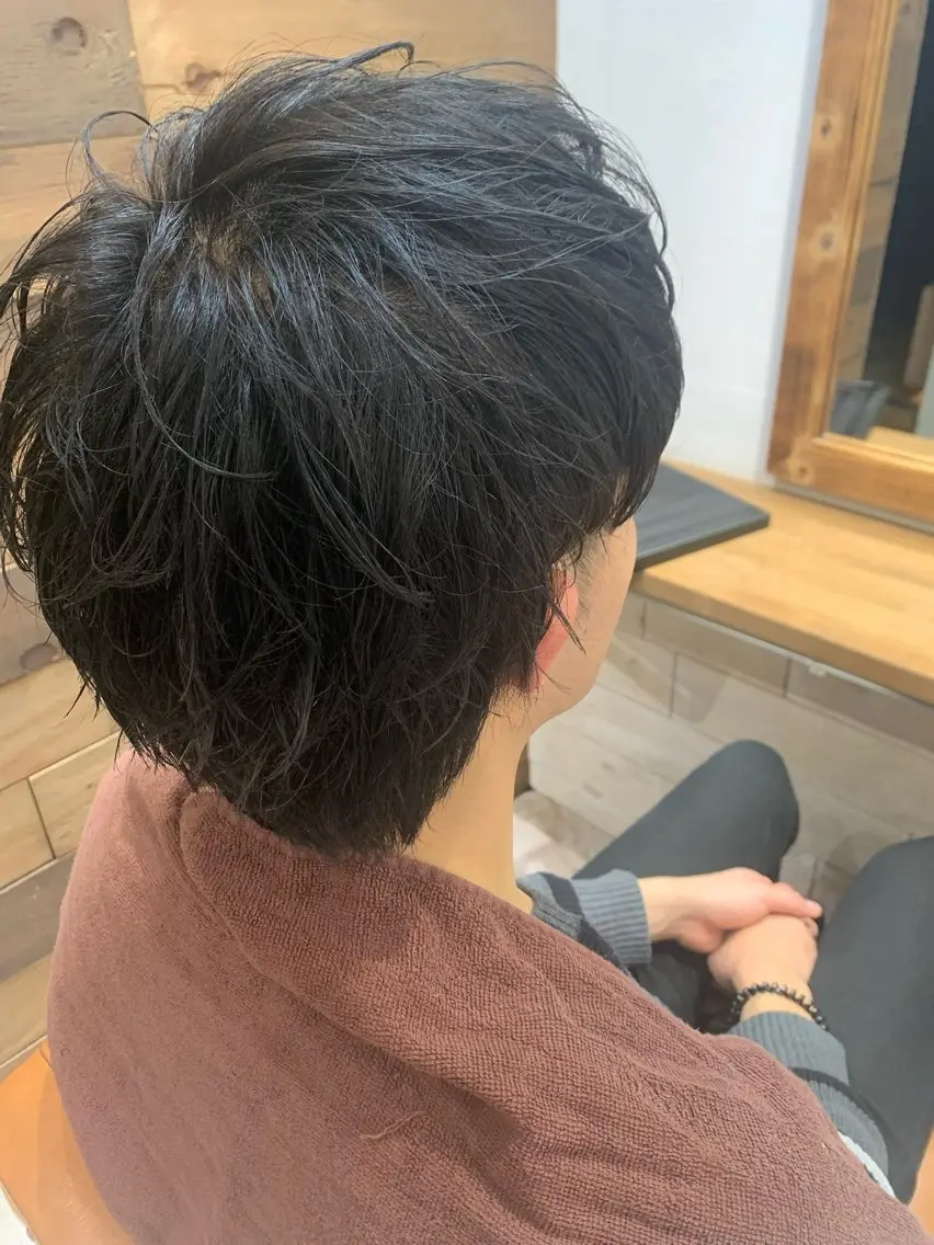 ミディアム メンズデザイナー Jojiのヘアスタイル
