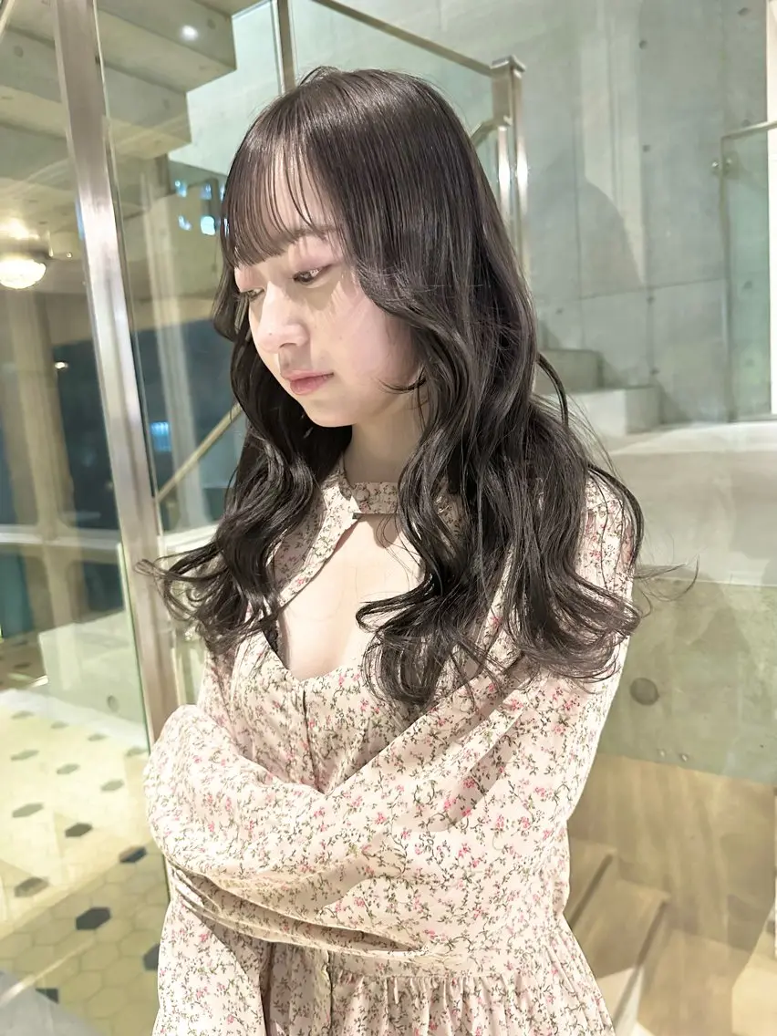 ロング カラー カット ヘアカラー トリートメント kai .のヘアスタイル