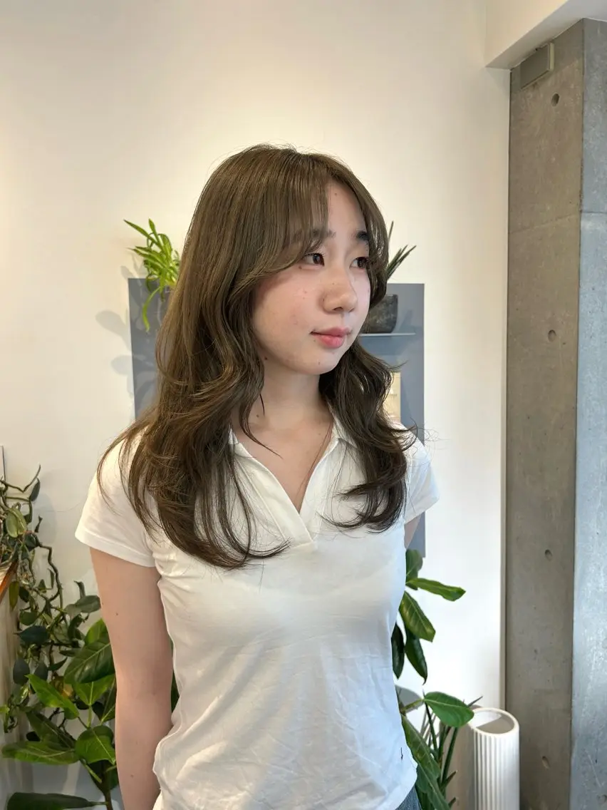 セミロング レイヤーカット カット ヘアカラー トリートメント ラフで可愛いヘア 🐈‍⬛Rukaのヘアスタイル